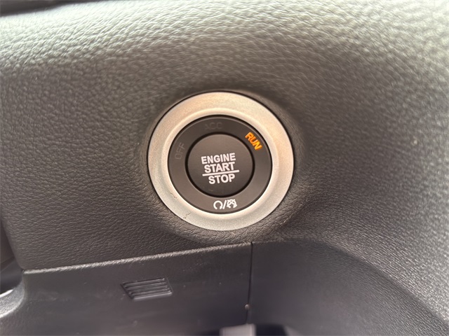 2026 Chrysler Pacifica photo 21