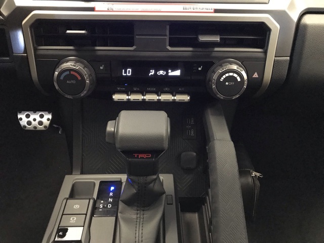 2025 Toyota Tacoma TRD Sport Double Cab photo 15