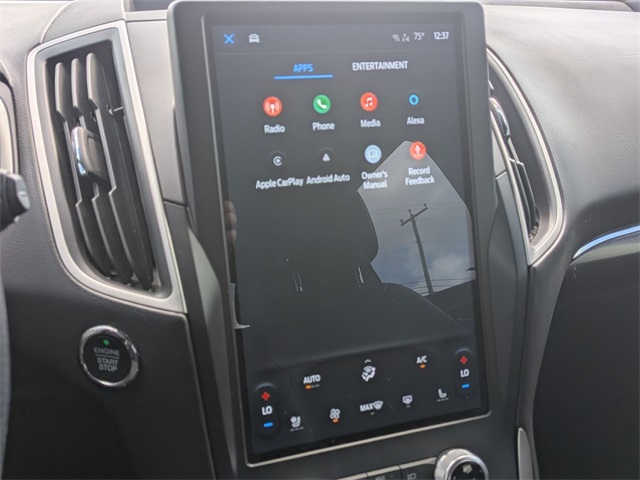 2021 Ford Edge ST photo 19