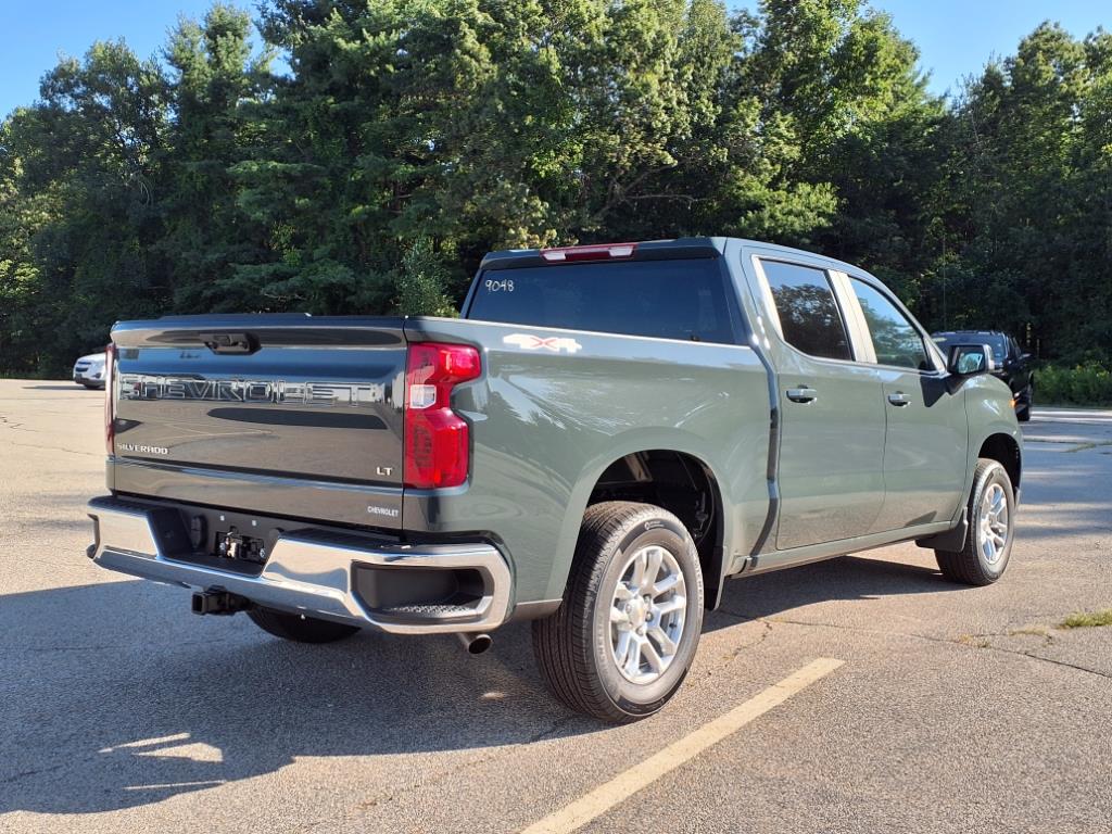 2025 Chevrolet Silverado 1500 LT photo 2
