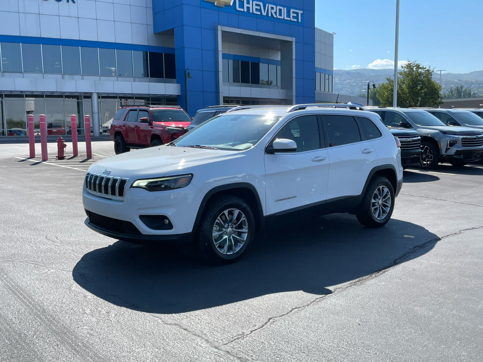 Used 2019 Jeep Cherokee Latitude Plus with VIN 1C4PJMLNXKD272674 for sale in Woods Cross, UT