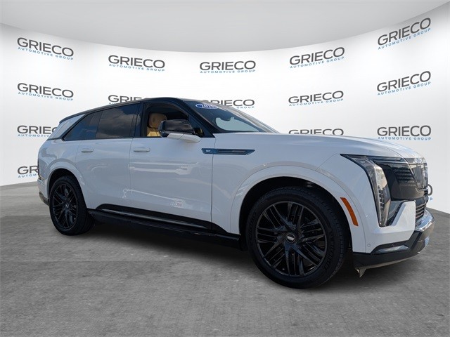 2025 Cadillac Escalade IQ Sport 2