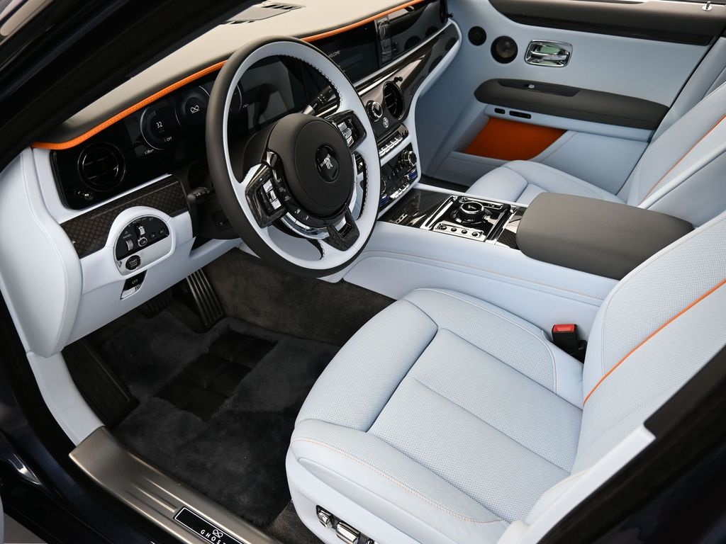 2026 Rolls Royce Ghost Black Badge photo 4