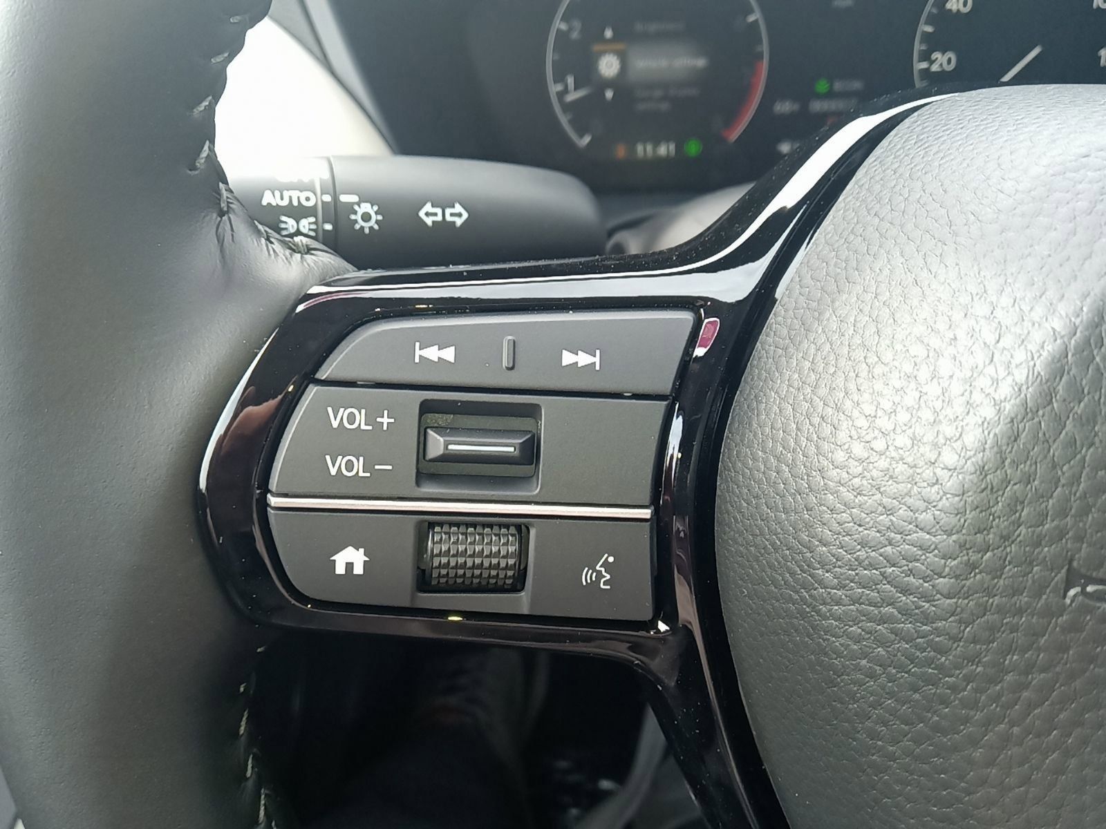 2026 Honda HR-V EX-L photo 14