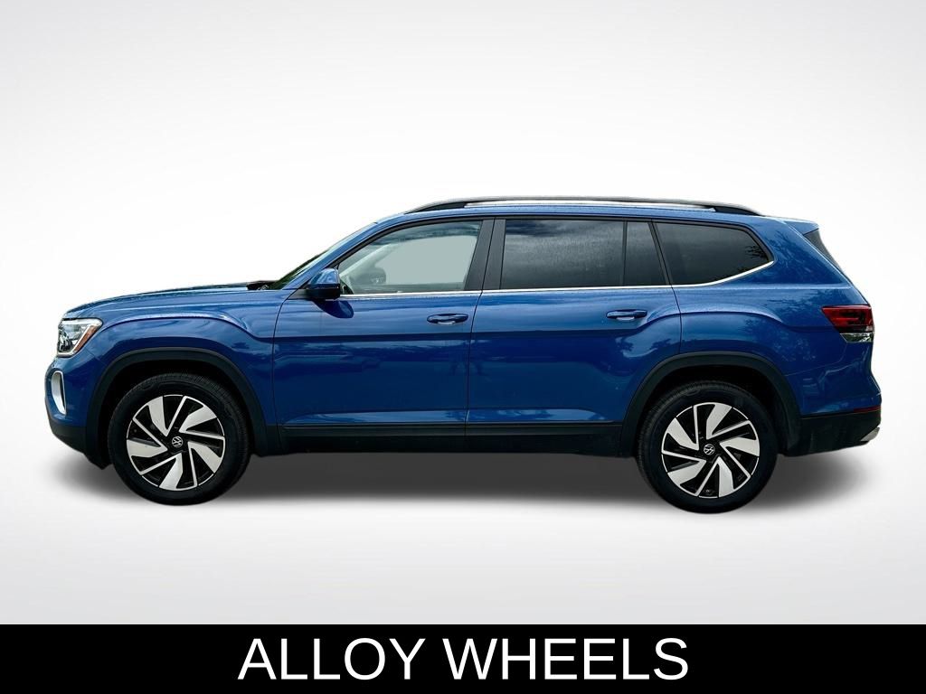 2025 Volkswagen Atlas SE Technology photo 2