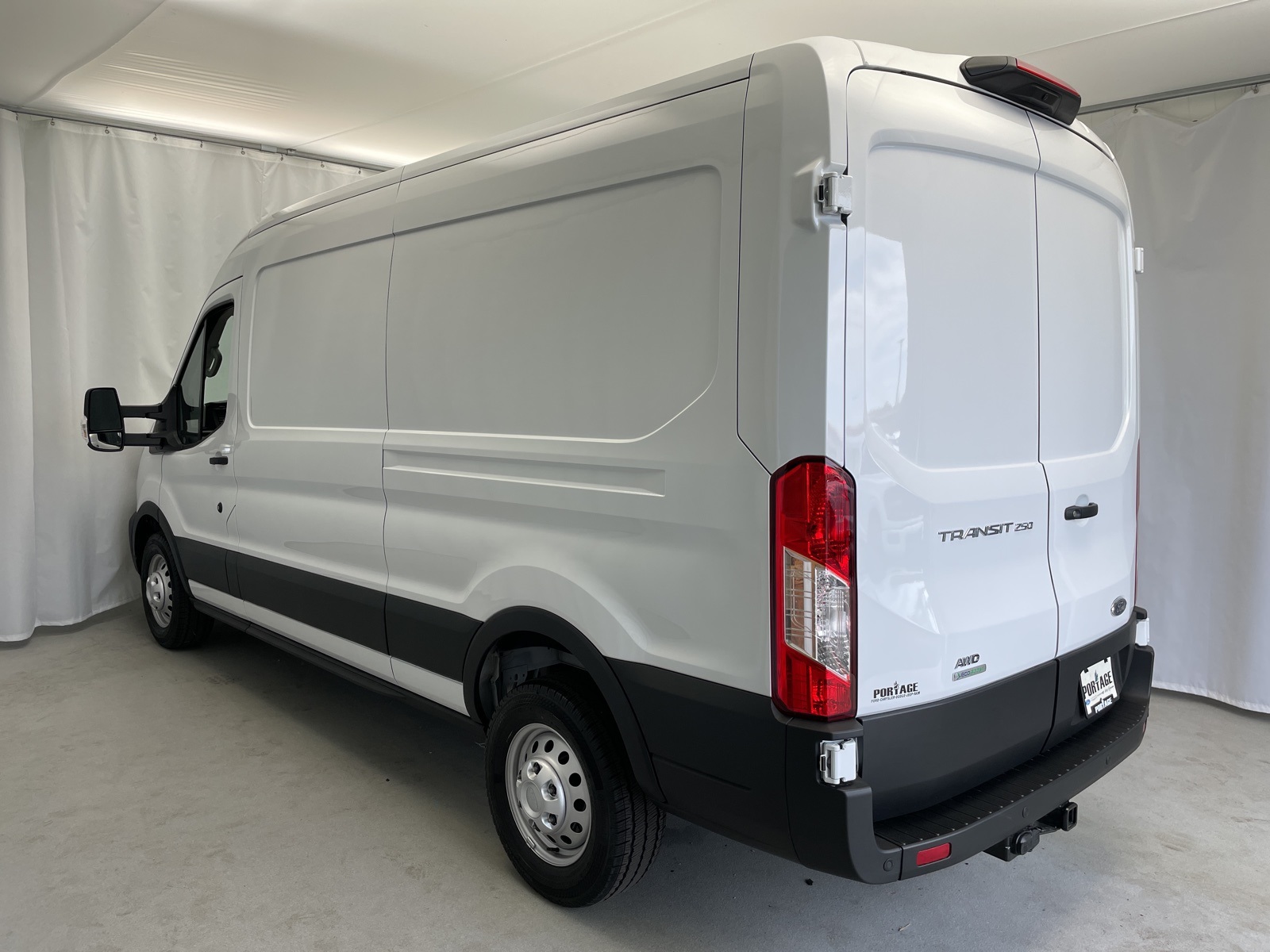 2025 Ford Transit Cargo Van photo 4