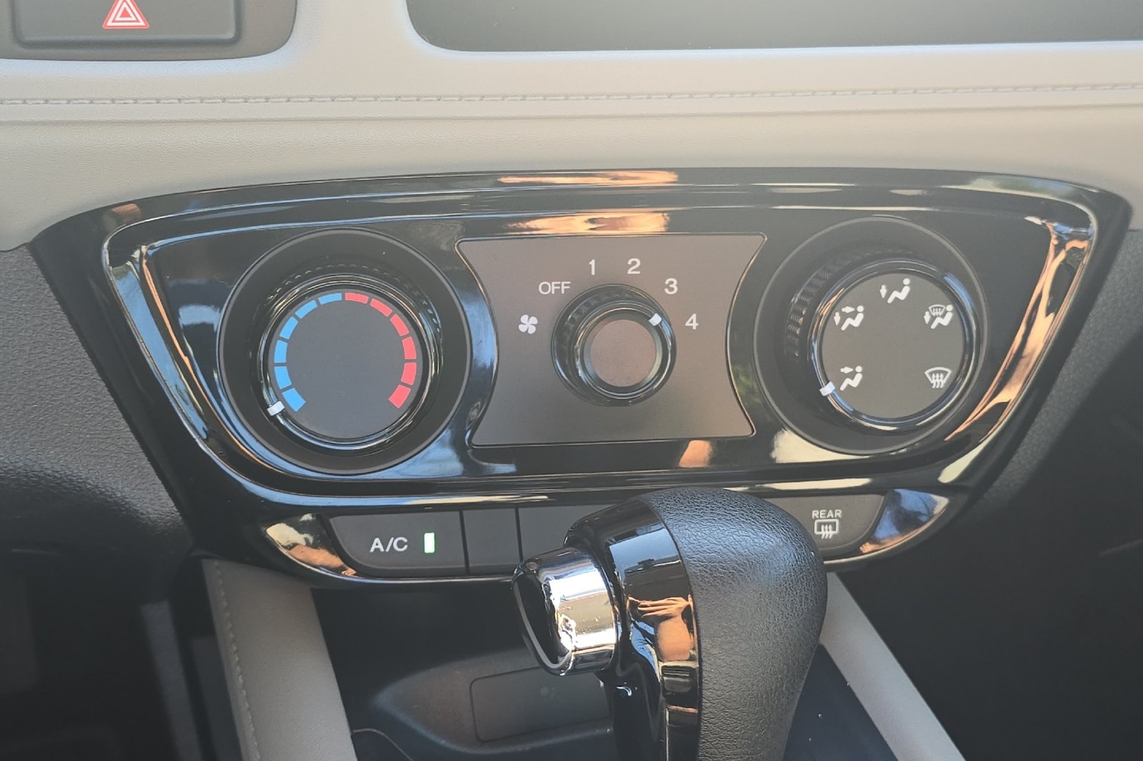 2019 Honda HR-V LX photo 17