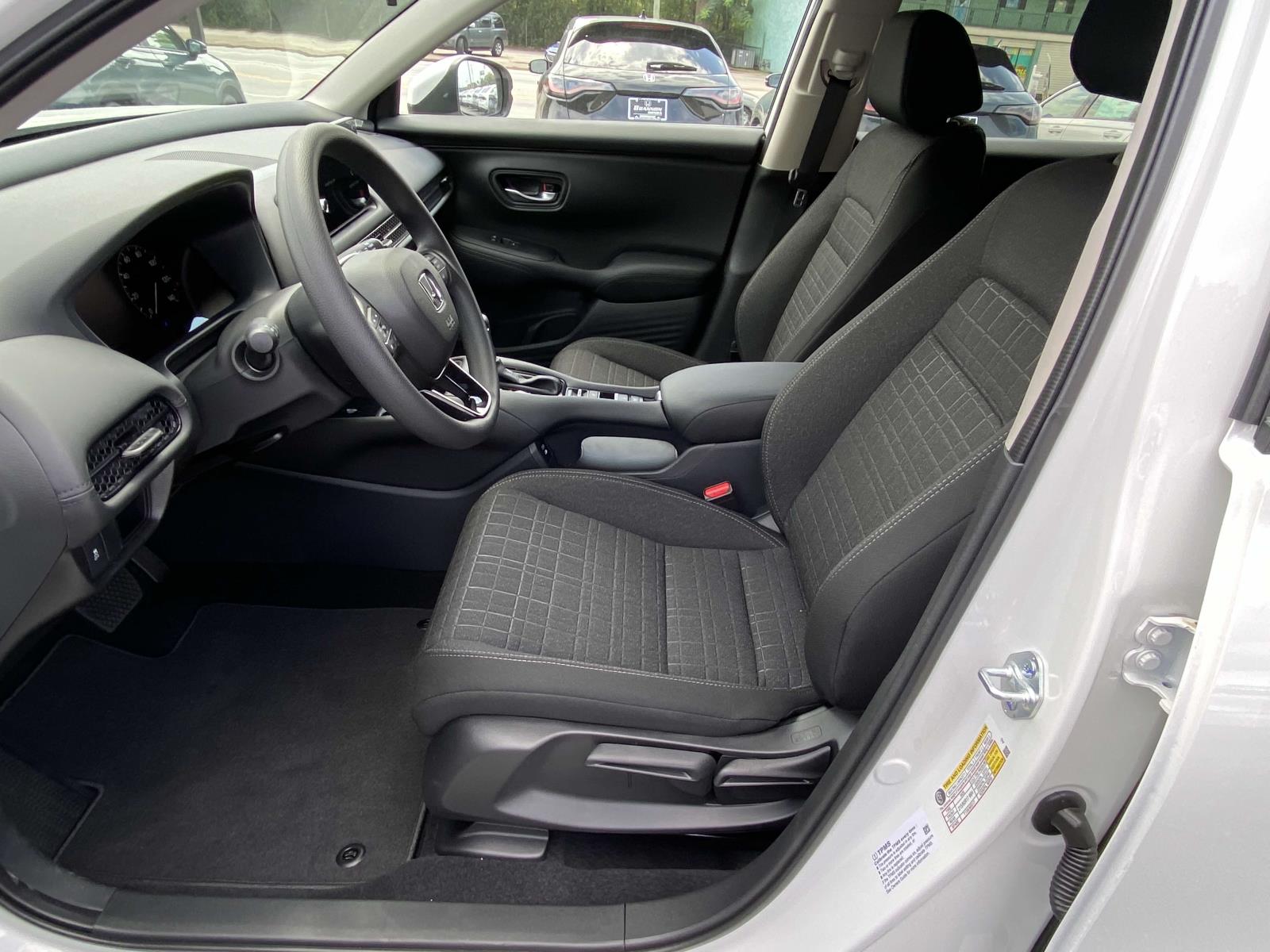 2026 Honda HR-V LX 2WD photo 6