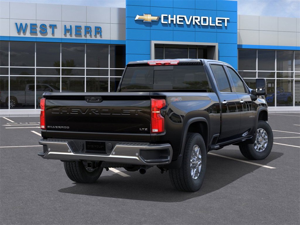 2025 Chevrolet Silverado 2500HD LTZ photo 3