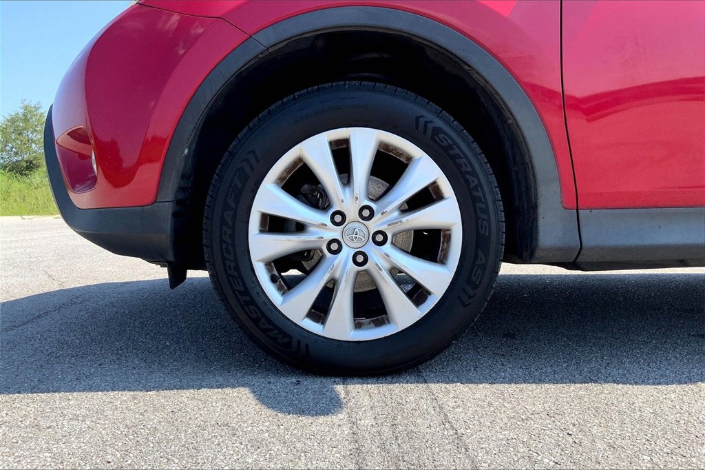 2013 Toyota RAV4 Limited photo 8