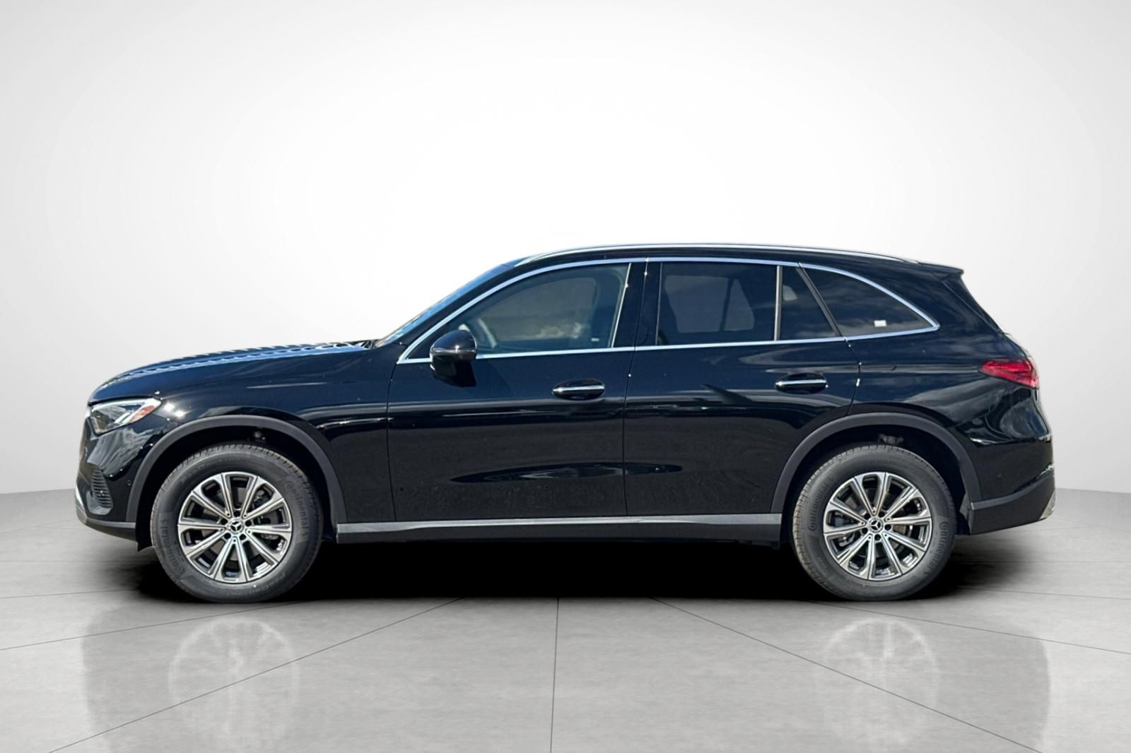 2026 Mercedes Benz GLC 300 photo 28