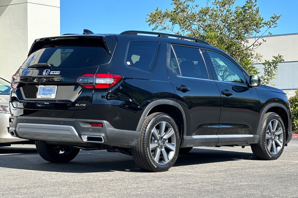 2025 Honda Pilot Elite photo 4