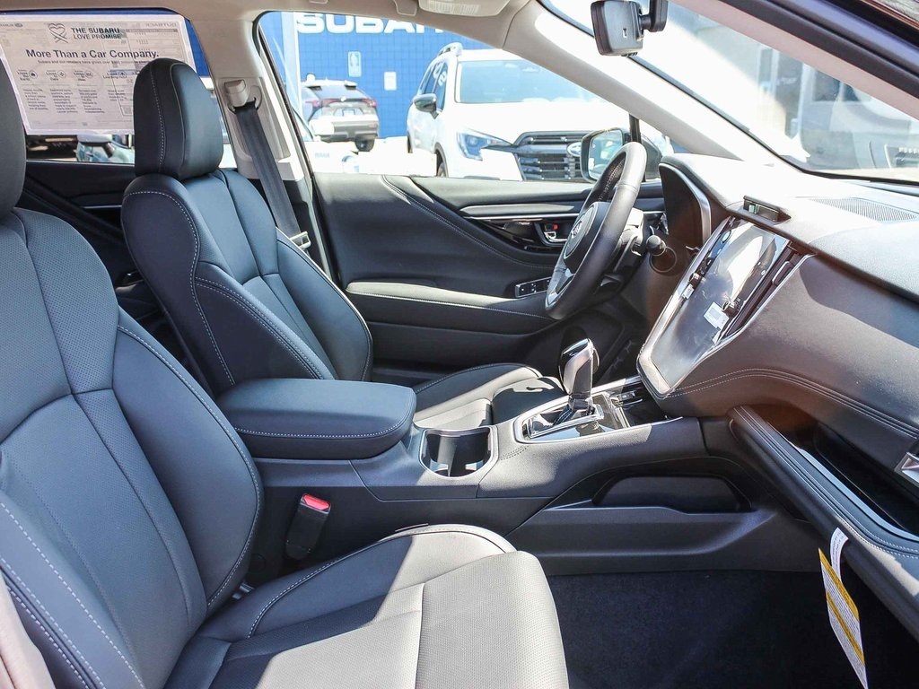 2025 Subaru Outback Limited photo 17