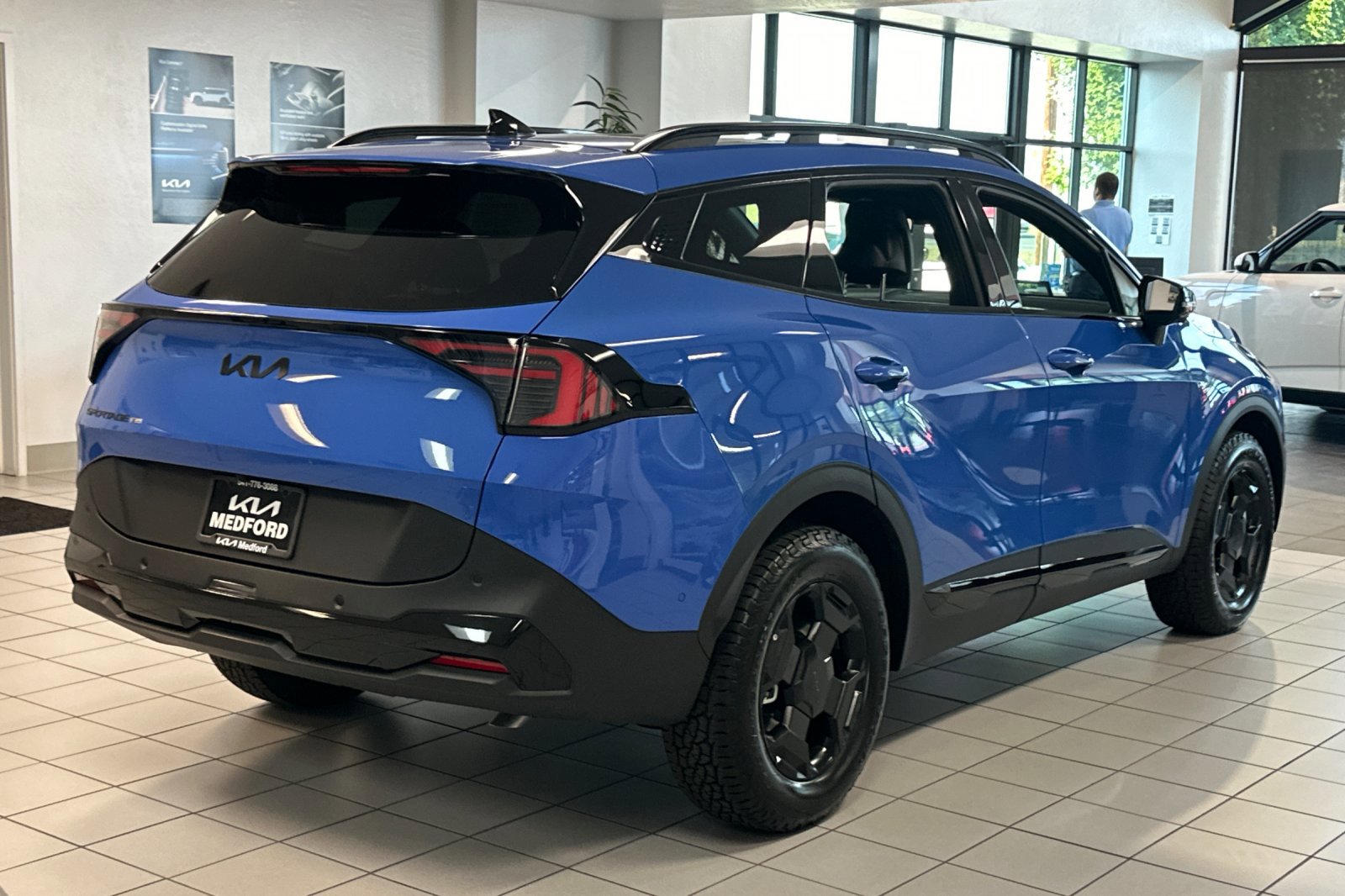 2026 Kia Sportage X-Pro Prestige photo 4