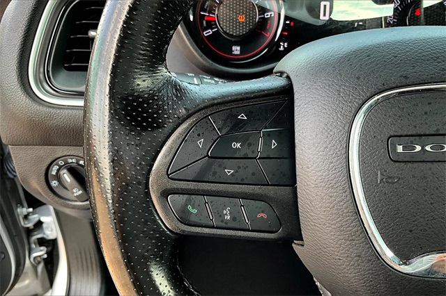 2022 Dodge Challenger SXT photo 8