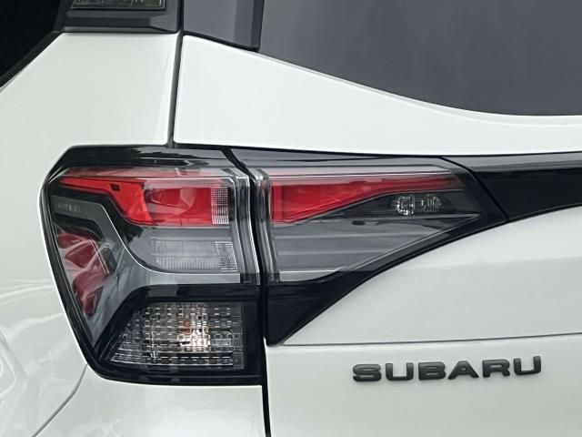 2025 Subaru Forester Premium Base photo 6