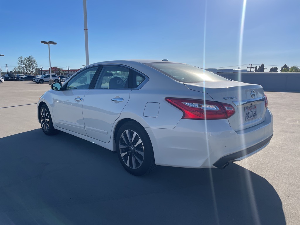 2017 Nissan Altima 2.5 SL photo 4
