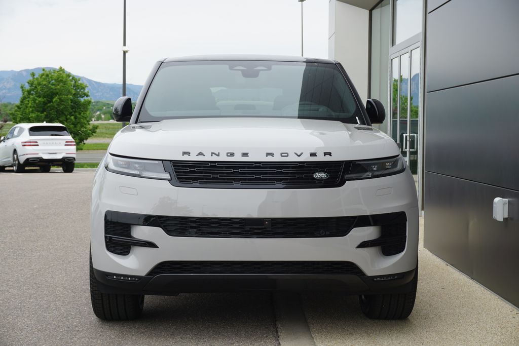 2025 Land Rover Range Rover Sport SE photo 5