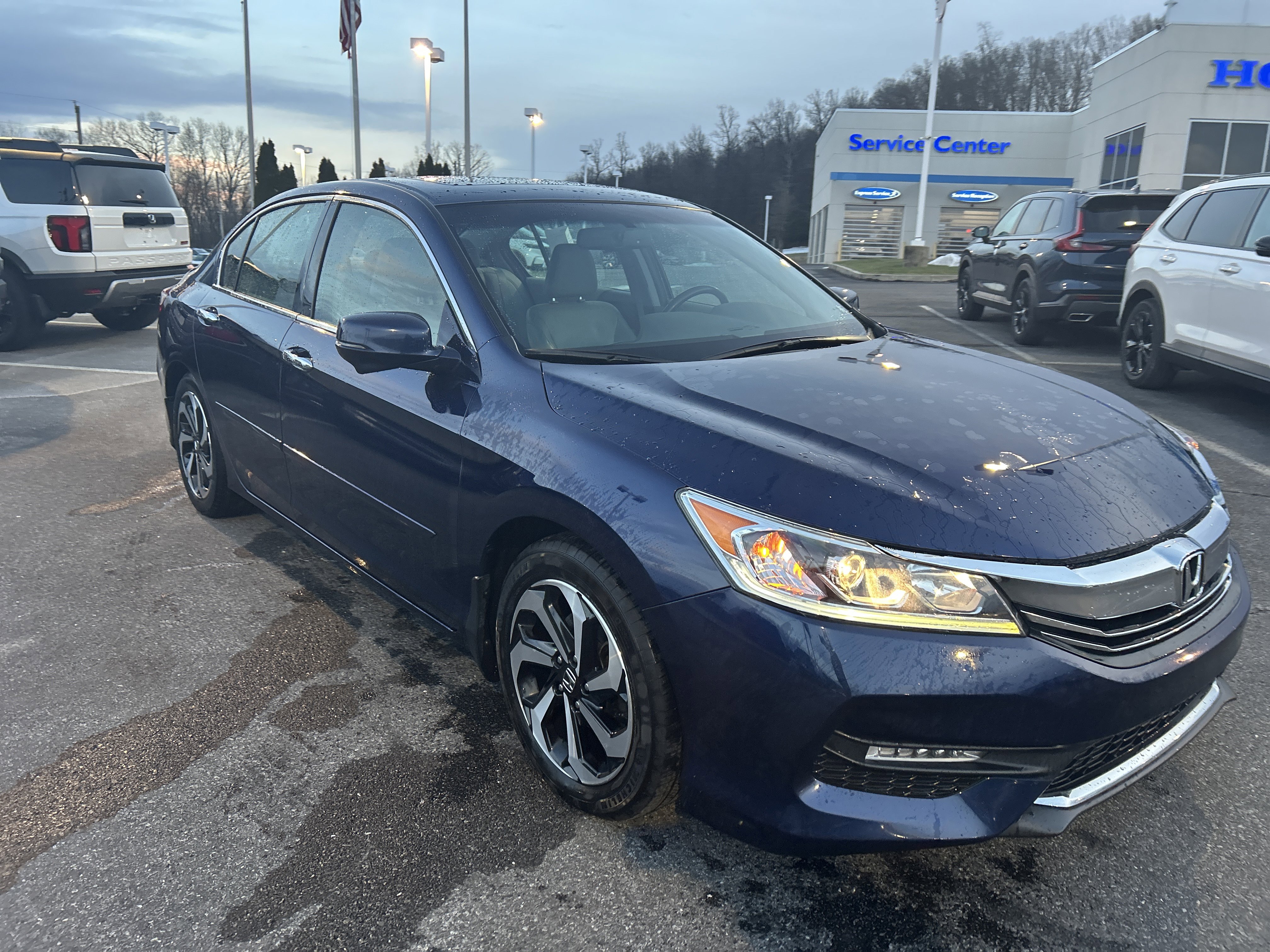 2016 Honda Accord EX-L V-6's photo