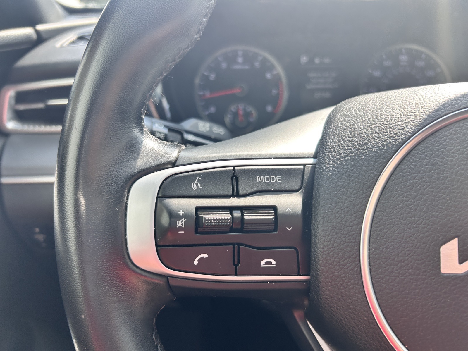 2023 Kia K5 GT-Line photo 25