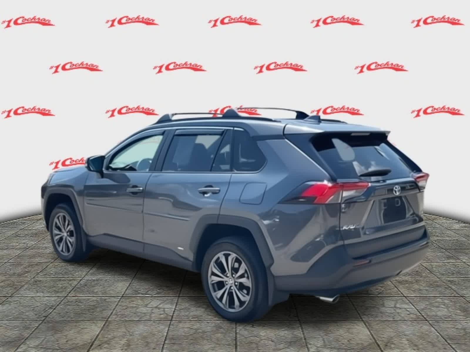 2024 Toyota RAV4 Hybrid XLE Premium photo 4
