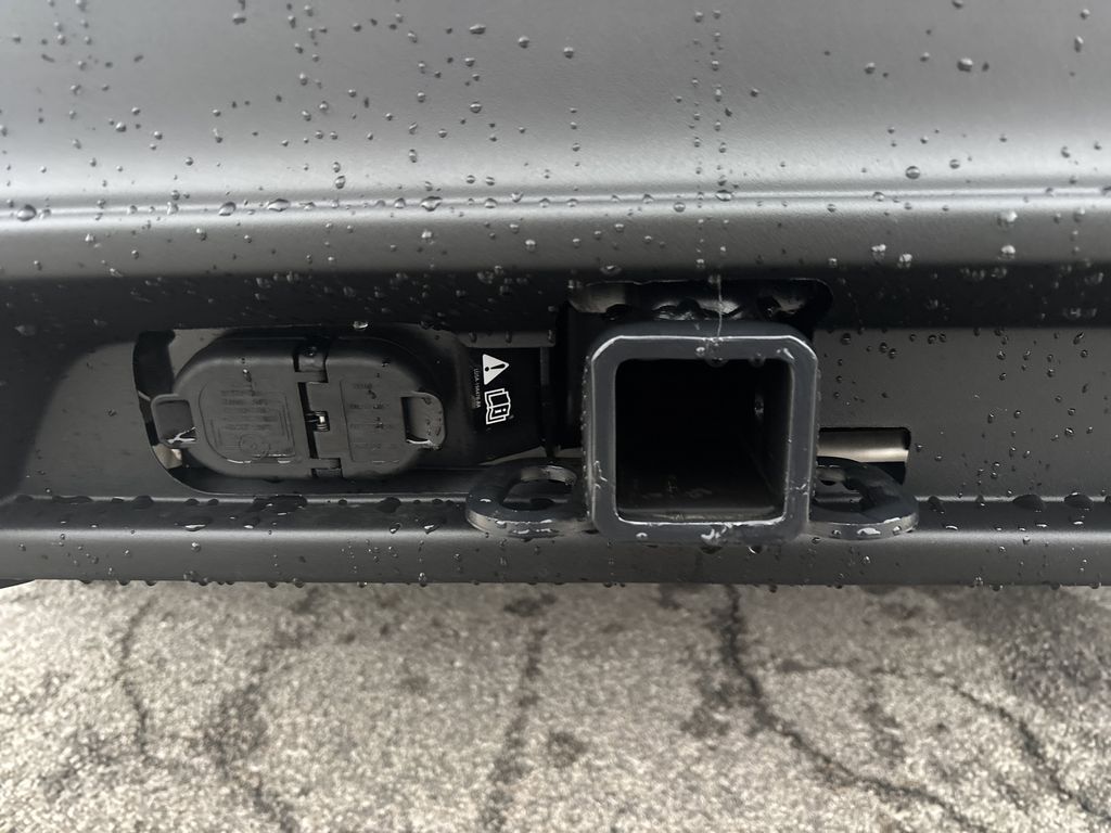 2026 Ford Explorer ST photo 3