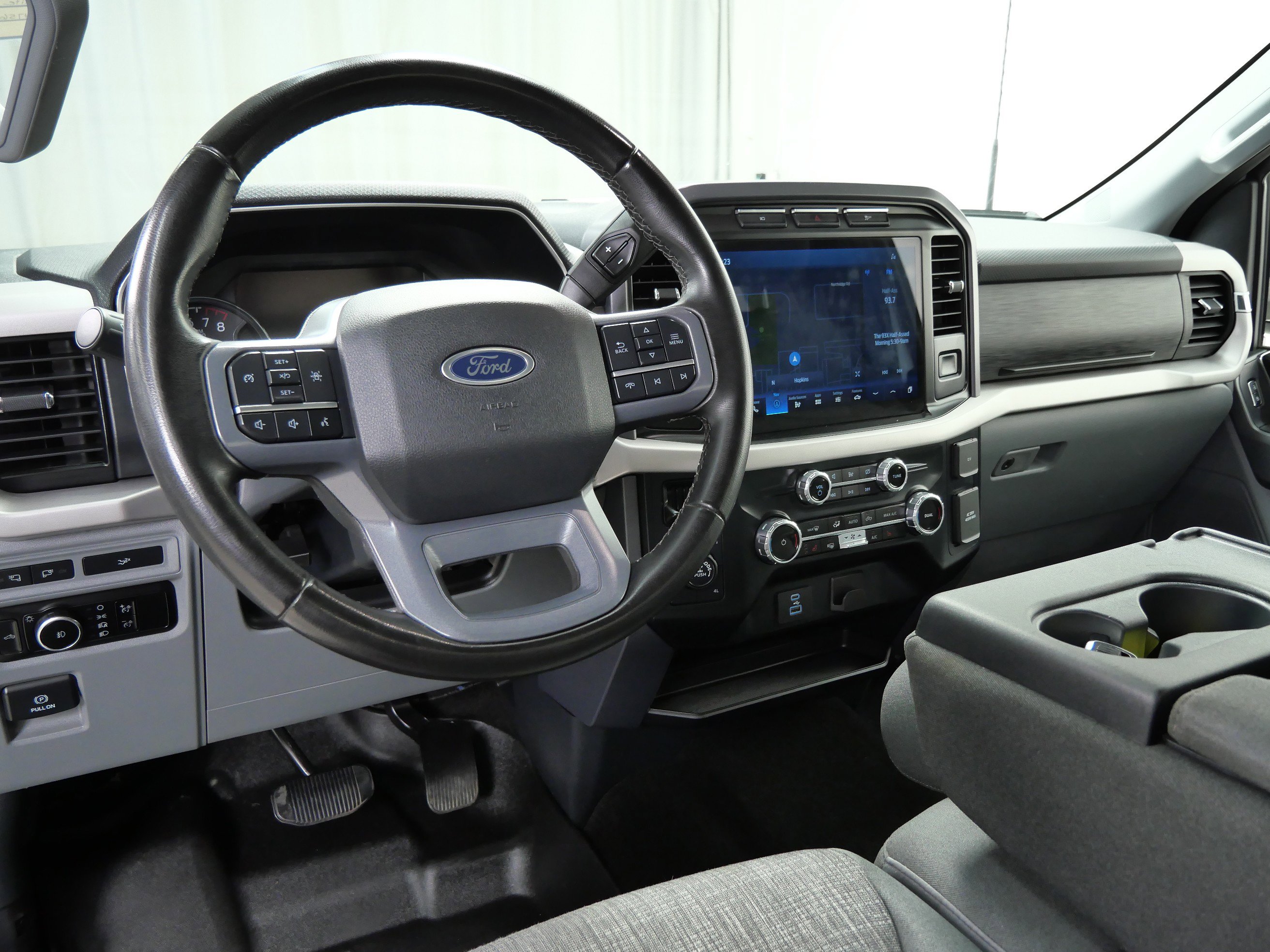 2023 Ford F-150 XLT photo 14