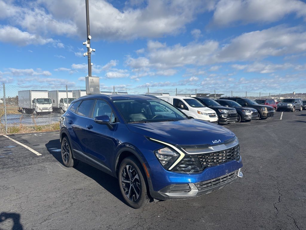 2023 Kia Sportage EX's photo
