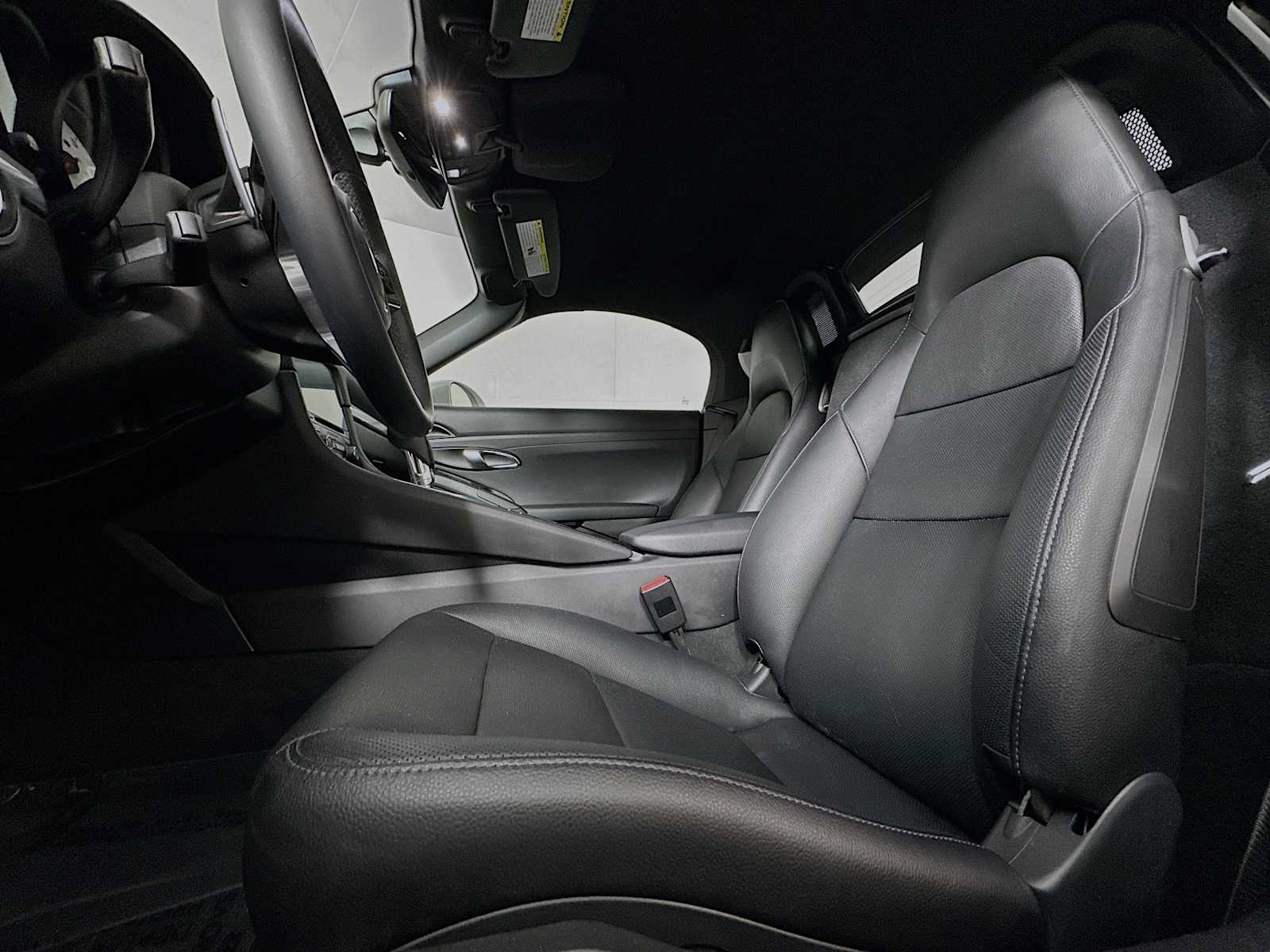 2017 Porsche Boxster S photo 4