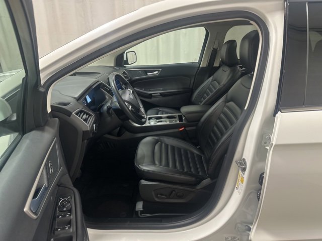 2024 Ford Edge SEL photo 7
