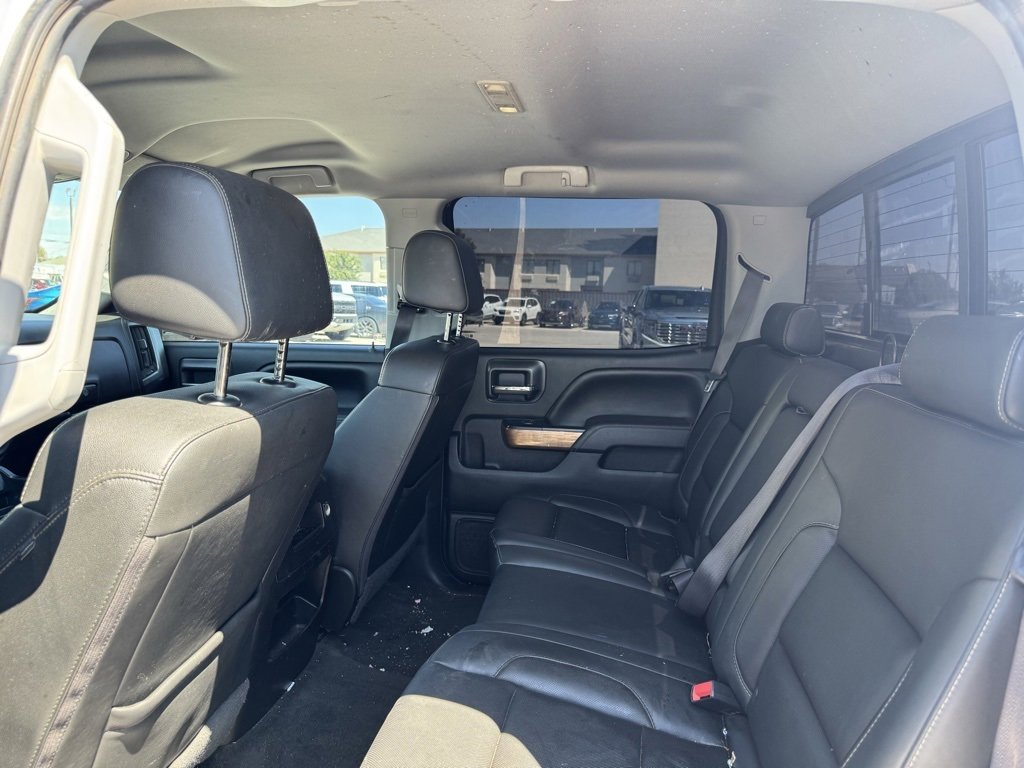 2016 Chevrolet Silverado 2500HD LTZ photo 2