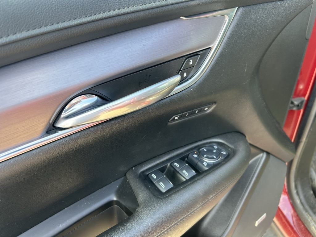 2017 Cadillac XT5 Luxury photo 8