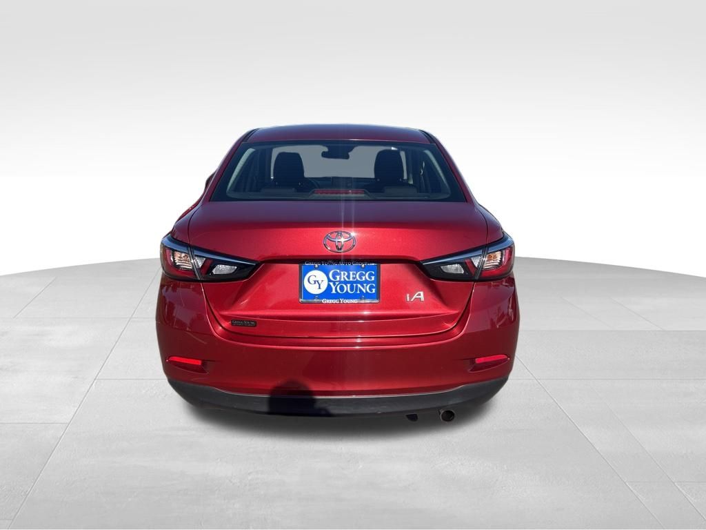 2018 Toyota Yaris iA Base photo 3