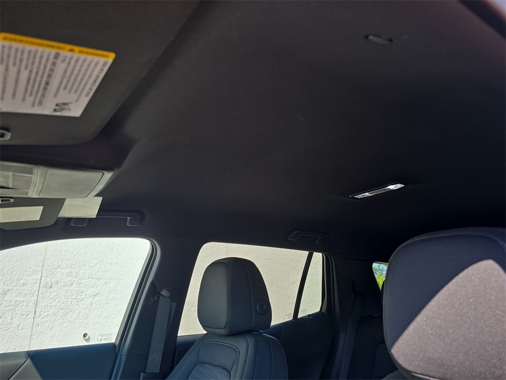 2025 Chevrolet Equinox LT photo 17