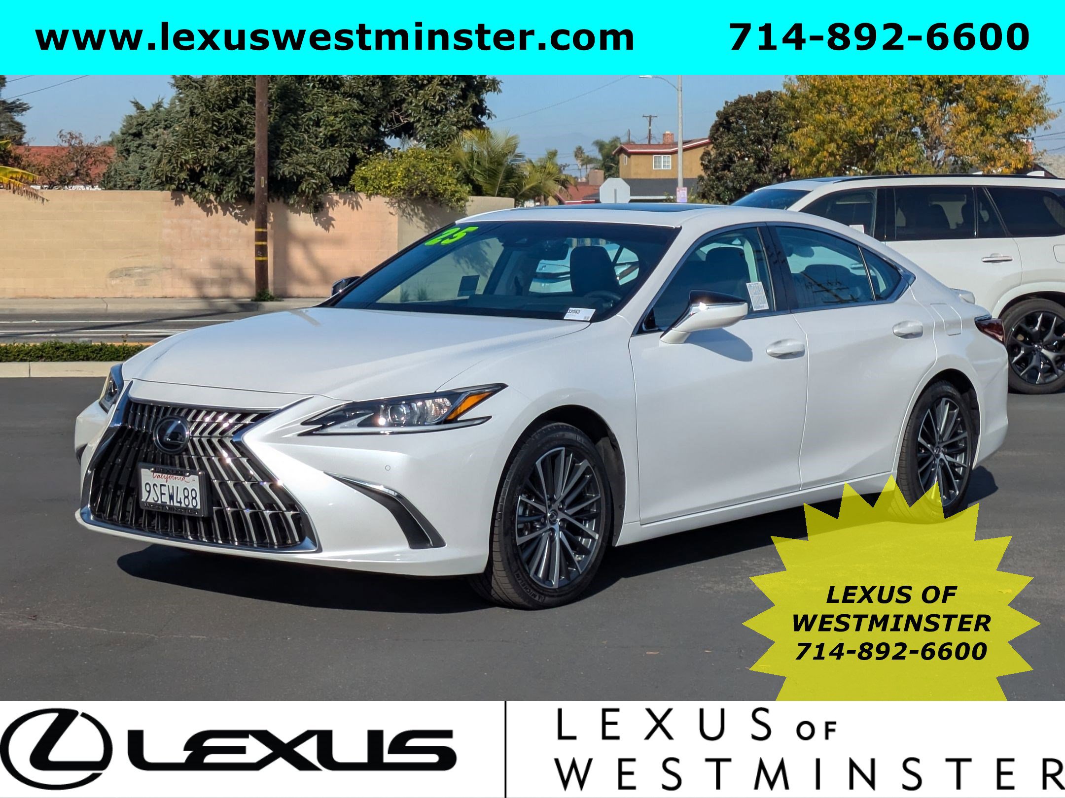 2025 Lexus ES Hybrid 300h's photo