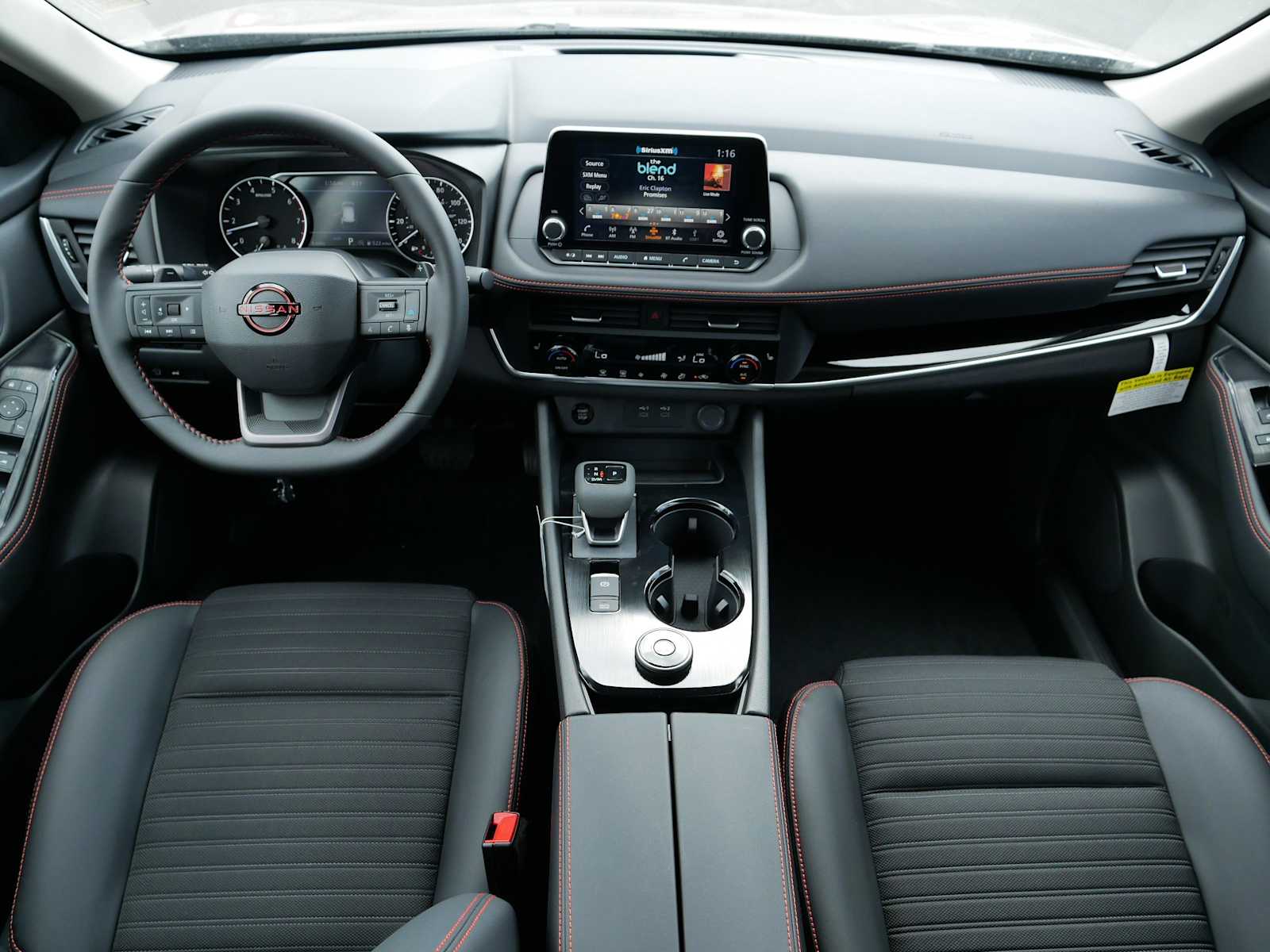 2026 Nissan Rogue SV photo 13