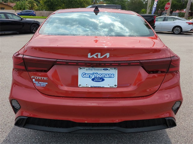 2023 Kia Forte LXS photo 4
