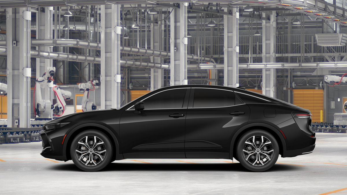 2026 Toyota Crown XLE photo 4