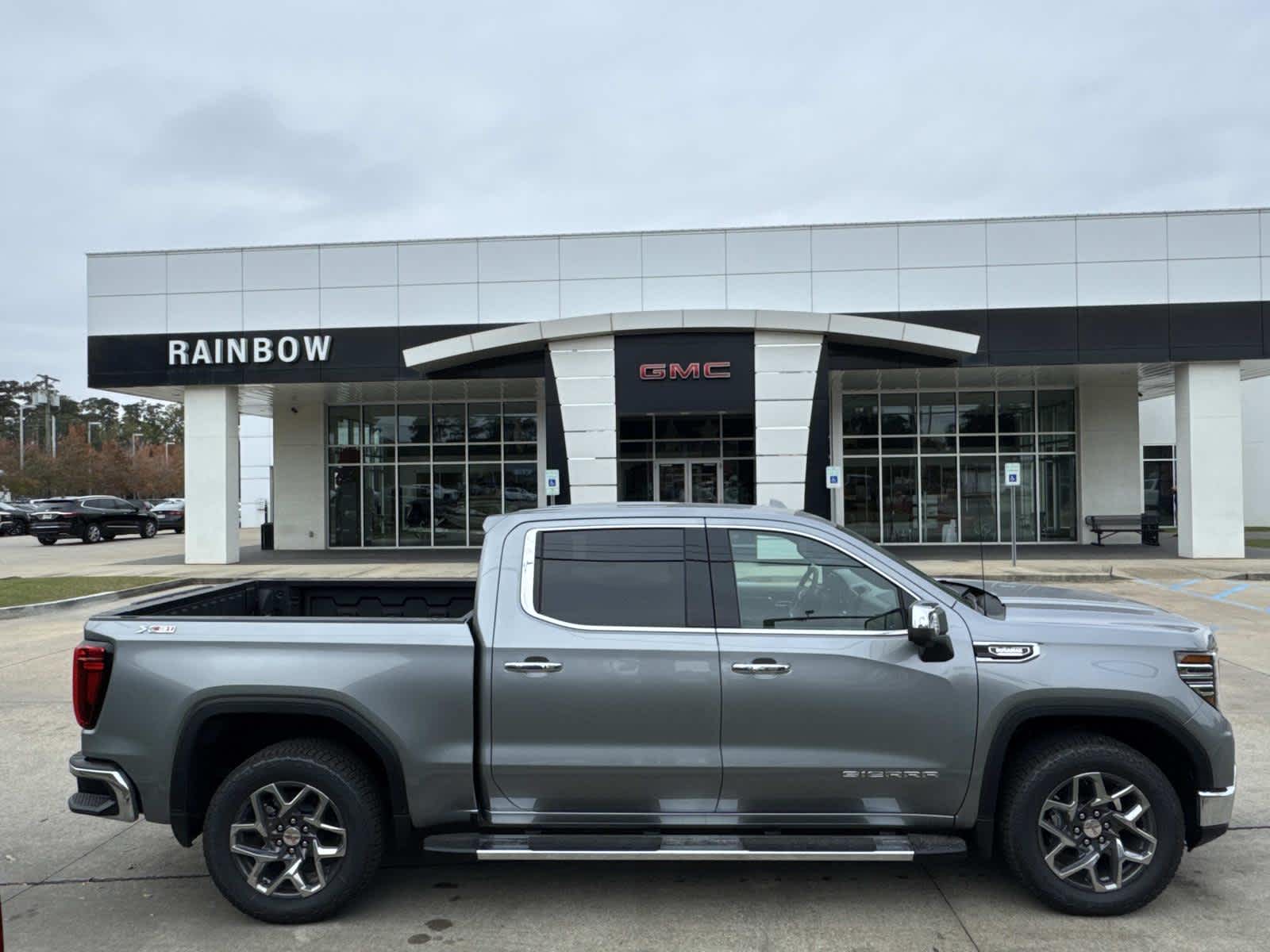 2026 GMC Sierra 1500 SLT's photo