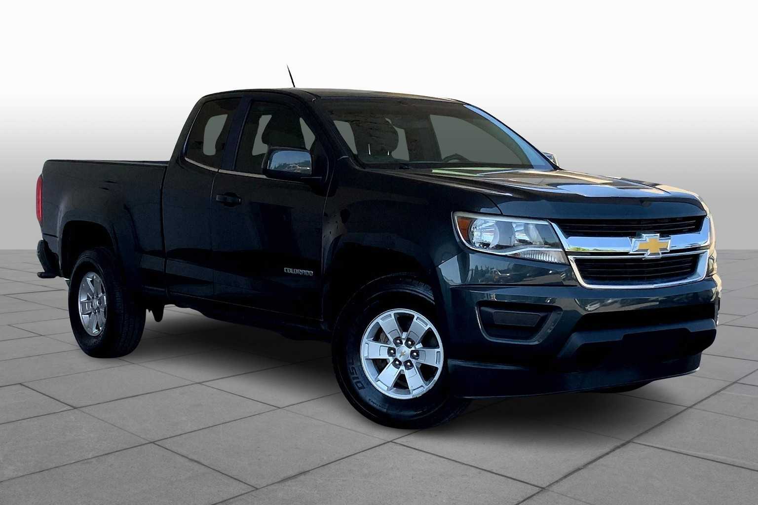 2018 Chevrolet Colorado Work Truck photo 2