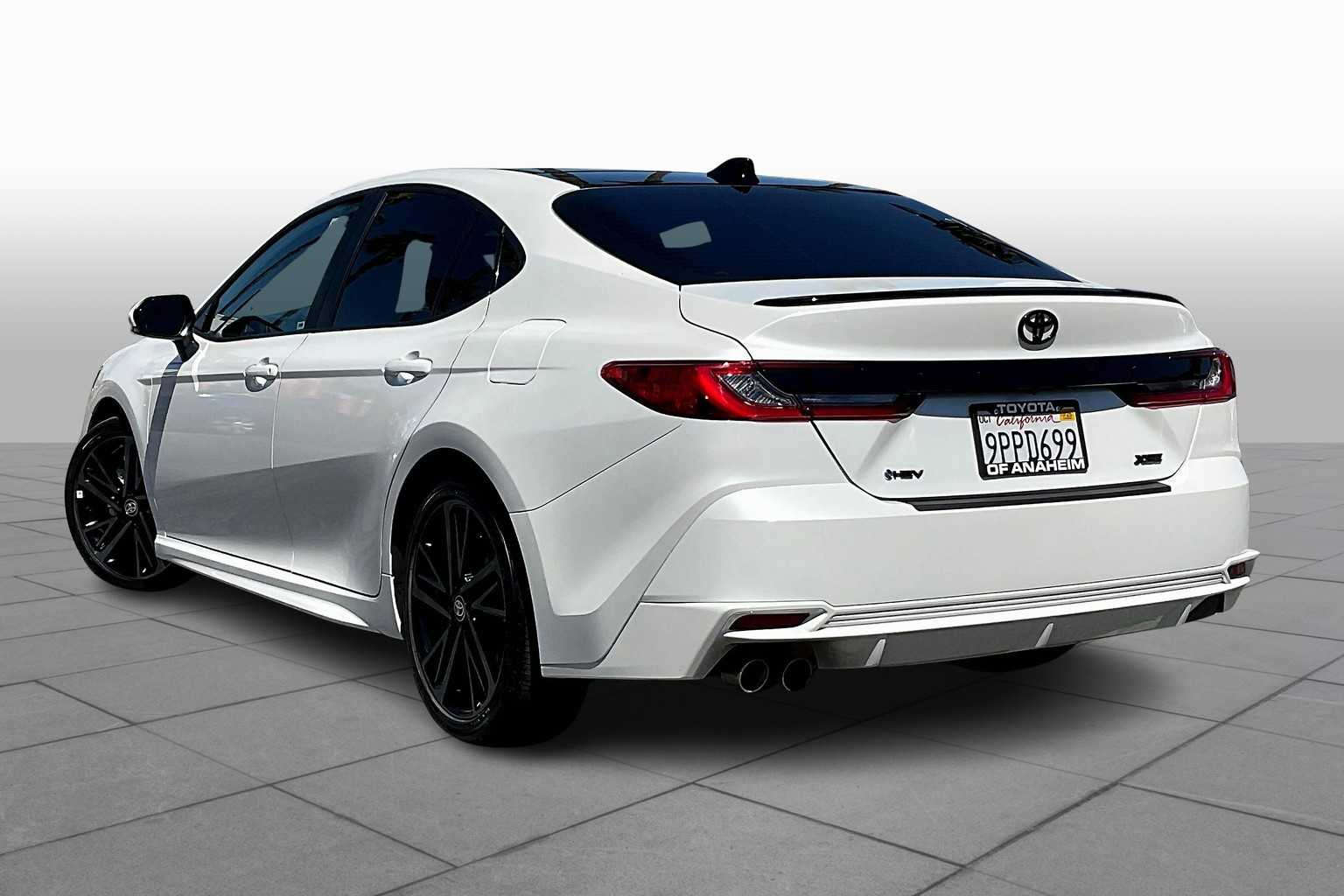 2025 Toyota Camry XSE photo 11