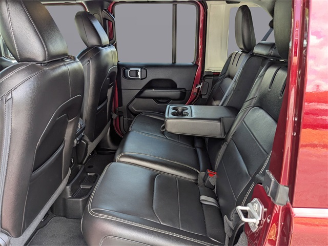 2021 Jeep Wrangler Unlimited Sahara 4xe photo 13