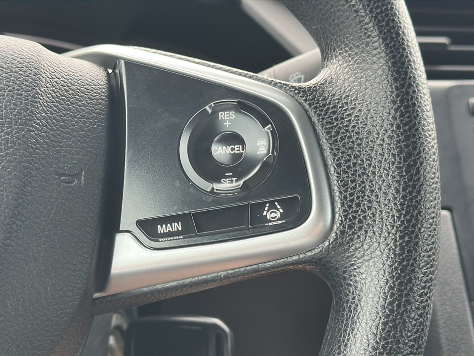 Used 2019 Lunar Silver Metallic Honda LX image 24