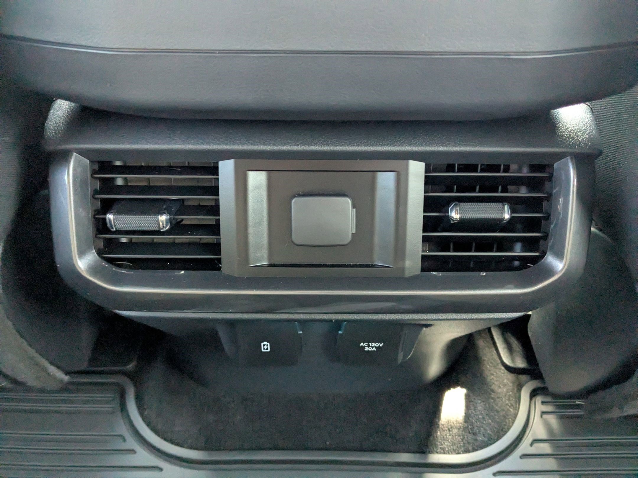 2023 Ford F-150 XLT photo 25