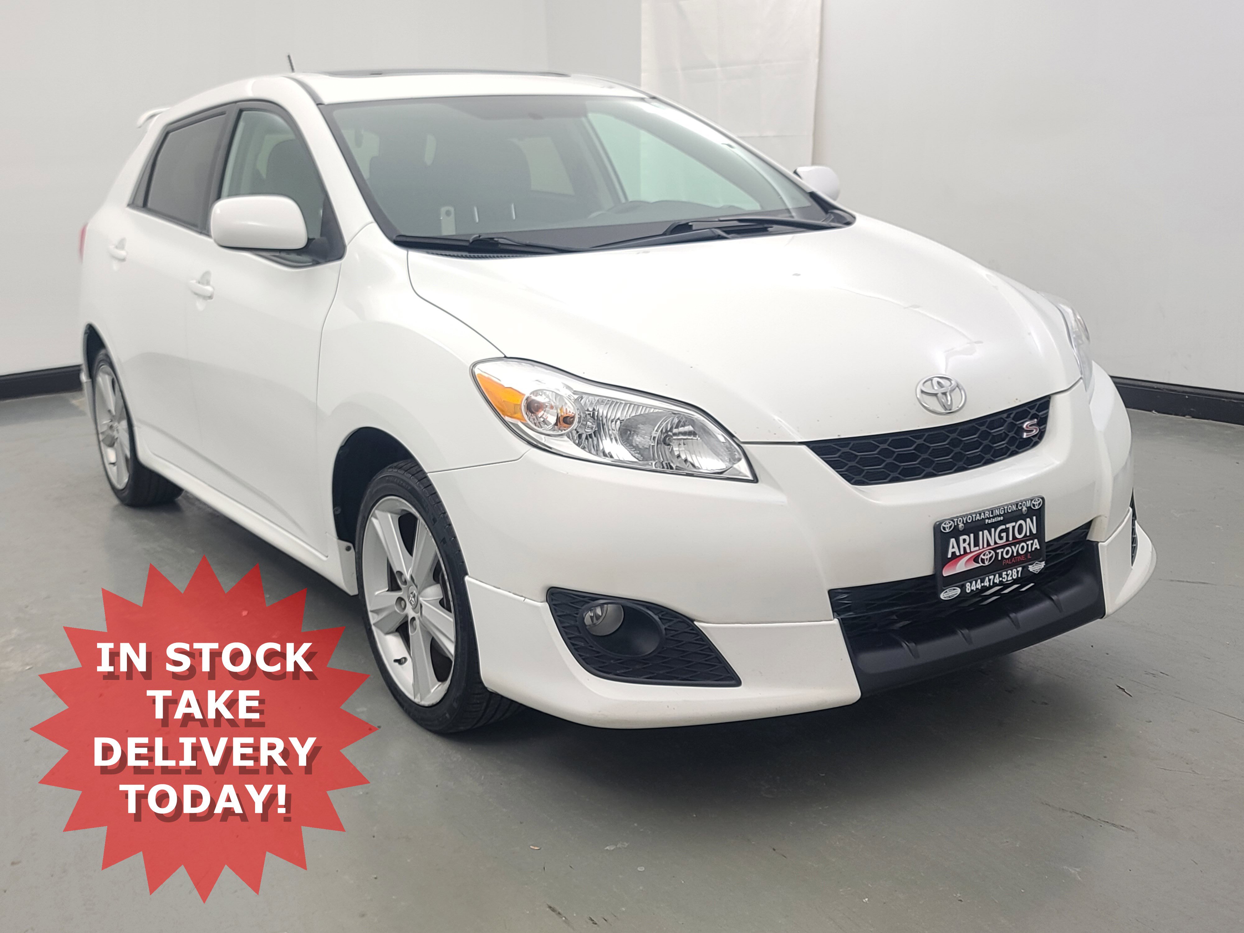 2010 Toyota Matrix S's photo