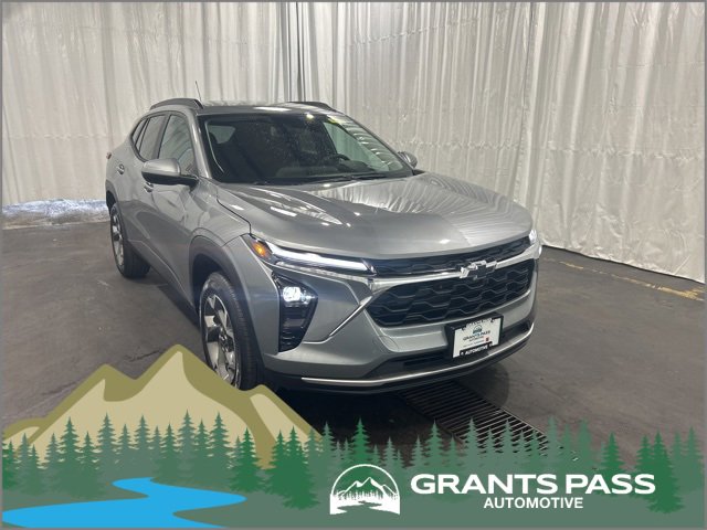 2025 Chevrolet Trax LT's photo