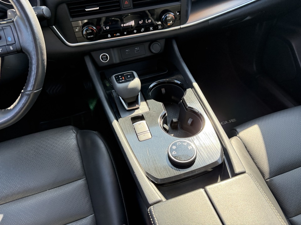 2023 Nissan Rogue SV photo 15