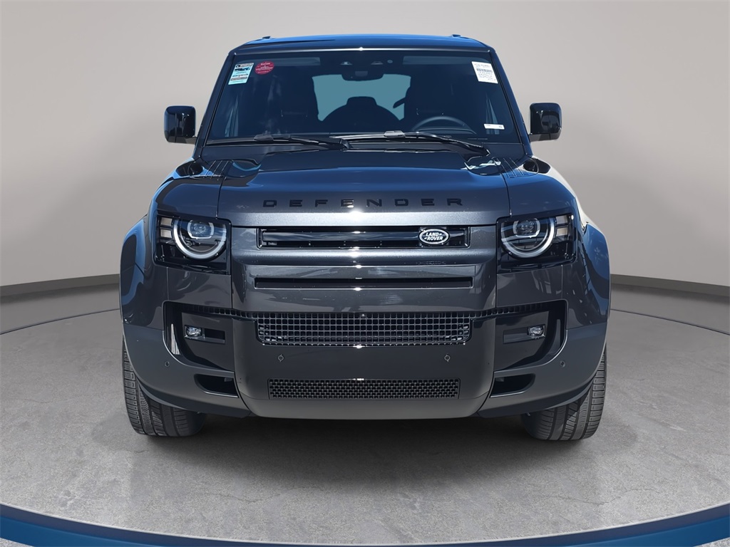 2026 Land Rover Defender 110 S photo 2