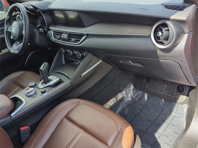 2022 Alfa Romeo Stelvio Ti photo 24