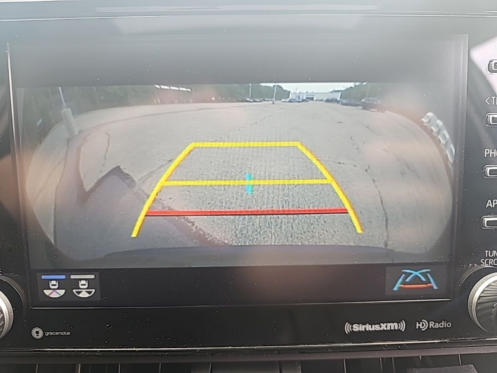 2020 Toyota RAV4 XLE photo 26